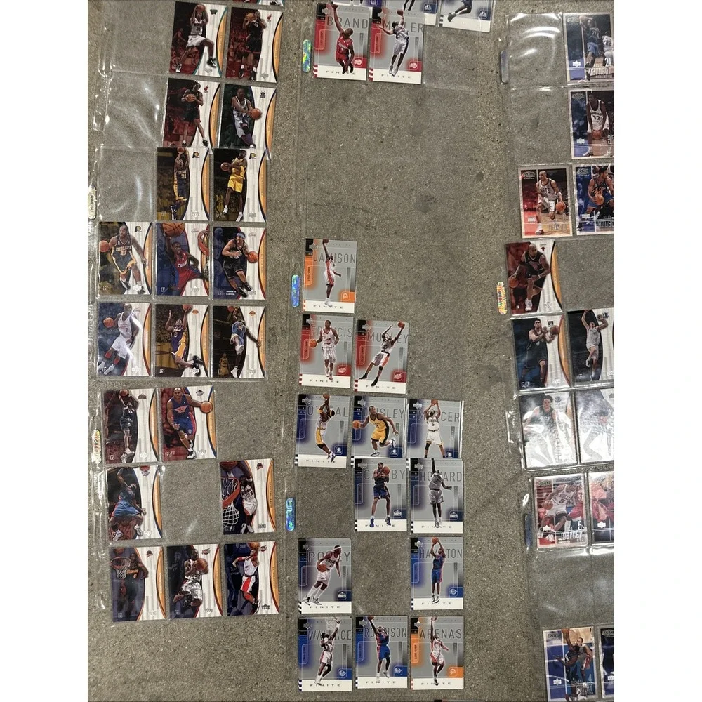 Lot of 200+‎ 2001-2002 NBA Upper Deck & Fleer Mixed Vintage Y2K